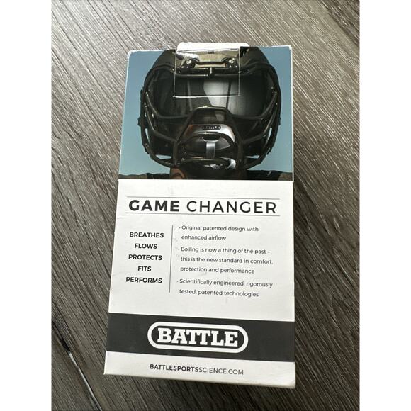 Battle Sports Oxygen Lip Protector Mouthguard with Strap - Picture 2 of 4